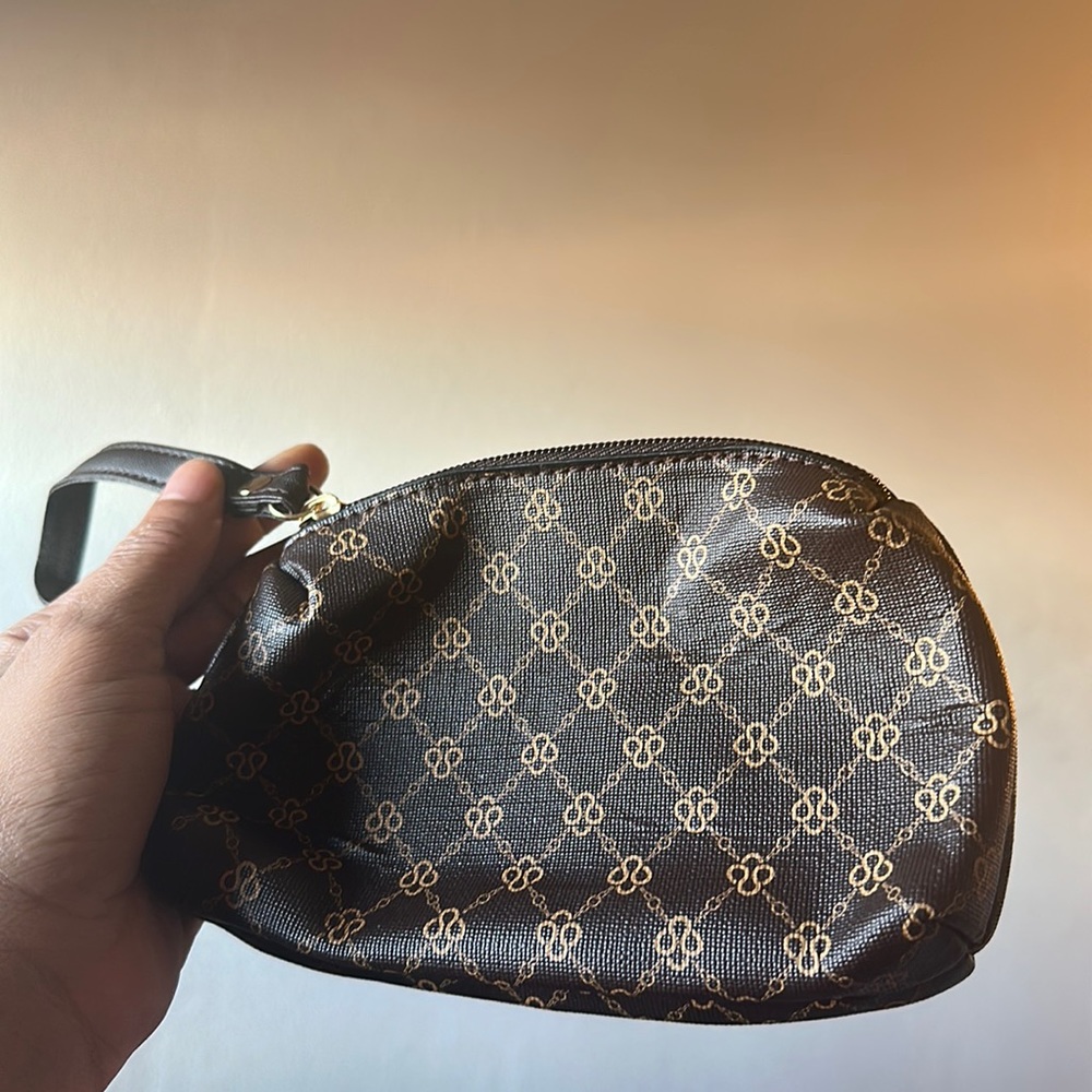 Wristlet